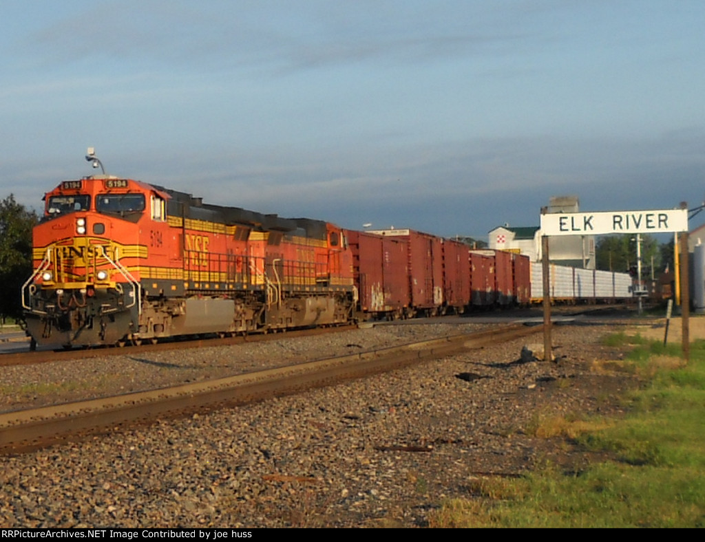 BNSF 5194 East